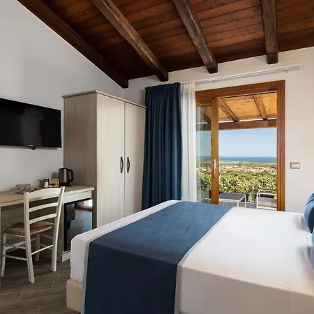 Coro E Bentu Rooms & View San Teodoro  Exterior photo